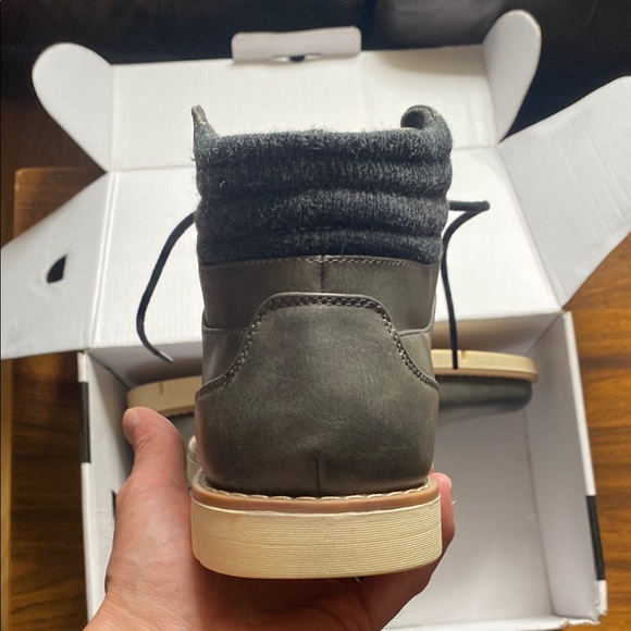 Men's Gray Casual Boots - Picture 4 of 7